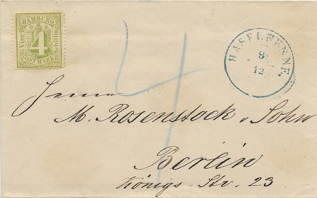 Was hat sich der Absender dabei gedacht? Im hannöverschen Haselünne waren die Hamburger Briefmarken natürlich nicht gültig. Der Brief stammt vom 8.Dezember 1865 und hat den Postweg nach Berlin korrekt durchlaufen. Der Empfänger durfte Nachporto bezahlen.